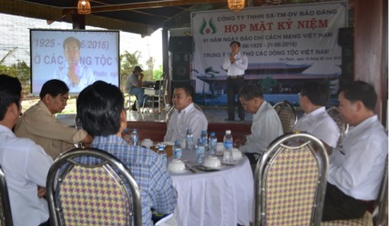 Ông Đoàn Văn Phương, chúc mừng Ngày Báo chí 21-6 và giới thiệu tóm tắt về du lịch Tiền Giang