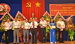 Trao 24 Kỷ niệm chương 