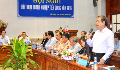 Lần đầu tiên UBND tỉnh tổ chức đối thoại với DN.