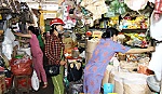 Cần siết chặt việc niêm yết giá