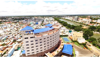 Khách sạn Mê Kông - Mỹ Tho nhìn từ trên cao. Ảnh: Trần Liêm
