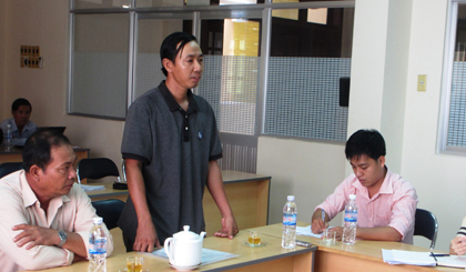 Ông Lê Tấn Dũng trình bày bức xúc của gia đình.