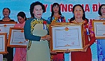 Chị Bùi Thị Cẩm Vân học tập Bác từ những công việc đời thường