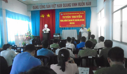 Quang cảnh Tuyên truyền tại Hội trường Khối Dân vận.