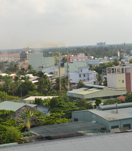 Ô nhiễm khói bụi đang là vấn đề được đặt ra.