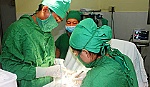 Phẫu thuật thành công một bệnh nhân nam có tử cung và buồng trứng
