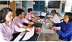 Nhận tiền gửi tiết kiệm tại điểm giao dịch xã