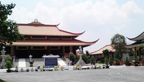 Chánh điện Thiền viện Trúc Lâm Chánh Giác.