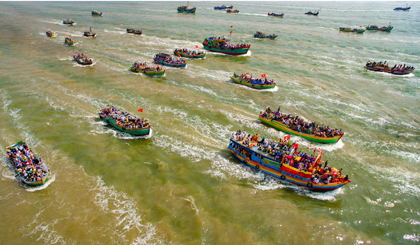 Lễ hội nghinh ông- giải nhất ảnh nghệ thuật Tiền Giang 2016.