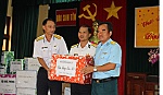 Kết thúc chuyến thăm, chúc tết quân và dân huyện đảo Trường Sa