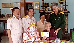 Công ty TNHH MTV XSKT Tiền Giang tặng quà mẹ Việt Nam Anh hùng