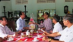 Thăm, tặng quà gia đình chính sách huyện Gò Công Tây