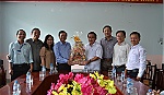Lãnh đạo tỉnh thăm, tặng quà Tết