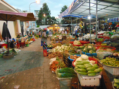 Giá rau, củ tăng cao trong những ngày cận Tết.