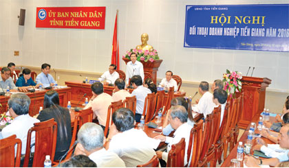 UBND tỉnh thường xuyên tổ chức đối thoại DN.