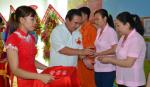 Công ty Hoan Vinh tặng 410 chỉ vàng cho người lao động