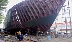 Nét đẹp công nhân  trên công trường đóng tàu