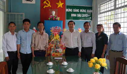 Trung tâm bảo trợ xã hội.
