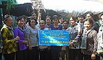Hội LHPN Quận 5 - TP. Hồ Chí Minh tặng 