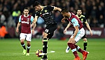 Thắng nhẹ West Ham, Chelsea dần tiến về ngôi vo địch