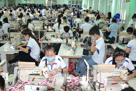 UBND tỉnh giao chỉ tiêu phát triển DN cho từng huyện, thị, thành.