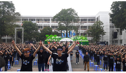 Lễ phát động Chiến dịch Giờ Trái đất 2017. Ảnh: HM