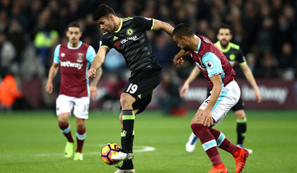 Chelsea cũng tổ chức nhiều pha tấn công nhưng thất bại trong việc ghi thêm bàn thắng vào lướ