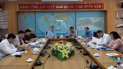 Quang cảnh buổi làm việc.