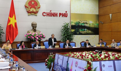 Phó Thủ tướng Chính phủ, Chủ tịch Ủy ban ATGT Quốc gia Trương Hòa Bình, Bộ trưởng Bộ GTVT, Phó Chủ tịch thường trực Ủy ban ATGT Quốc gia Trương Quang Nghĩa chủ trì Hội nghị