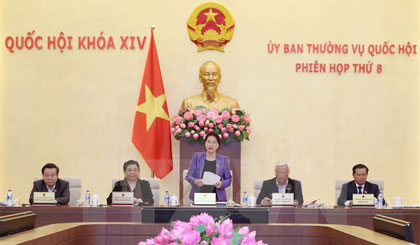 Chủ tịch Quốc hội Nguyễn Thị Kim Ngân chủ trì và phát biểu bế mạc Phiên họp thứ 8 của Ủy ban Thường vụ Quốc hội khóa XIV. Ảnh: Trọng Đức/TTXVN