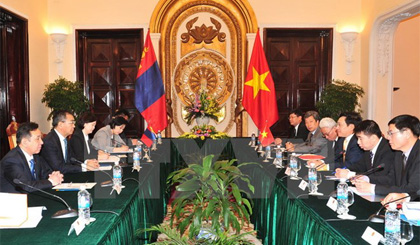 Phó Thủ tướng, Bộ trưởng Ngoại giao Phạm Bình Minh đón và hội đàm với Bộ trưởng Ngoại giao Mông Cổ, tiến sỹ Munkh-Orgil thăm chính thức Việt Nam. Ảnh: Nguyễn Khang/TTXVN