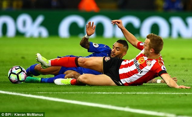 Leicester tiếp tục bay cao với chiến thắng thứ 6 liên tiếp. Ảnh: BPI/ Kleran McManus