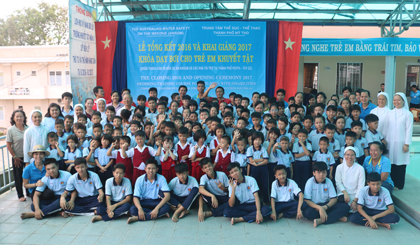 Chương trình đã phổ cập bơi cho 106 em học sinh khuyết tật.