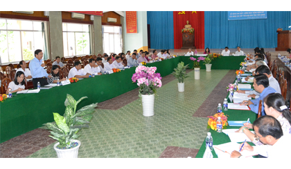 Đại biểu phát biểu tại Hội thảo “Nâng cao chất lượng hoạt động giám sát của HĐND các cấp”.