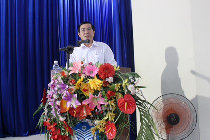 Ông Lê Văn Hưởng phát biểu tại buổi làm việc