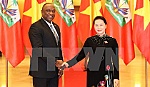 Chủ tịch Quốc hội đón và hội đàm với Chủ tịch Thượng viện Haiti