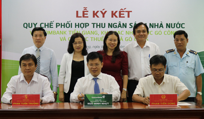 Vietcombank Tiền Giang ký kết quy chế phối hợp thu ngân sách Nhà nước với Kho bạc Nhà nước TX. Gò Công và Chi Cục Thuế tỉnh TX. Gò Công