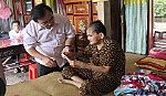 Đoàn ĐBQH tỉnh: Thăm, tặng quà gia đình chính sách có hoàn cảnh khó khăn