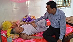 Trưởng Ban Nội chính Tỉnh ủy thăm hỏi gia đình chính sách