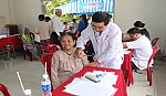 Khám bệnh miễn phí tại xã Bình Trưng, huyện Châu Thành