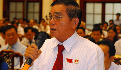 Đại biểu Lương Quốc Thọ chất vấn về tiến độ tái cơ cấu ngành nông nghiệp
