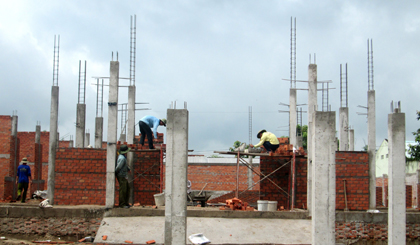 Xây dựng Nhà Văn hóa ở xã Thạnh Hòa. 
