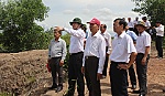 Để học sinh nghỉ học khi lũ về, Chủ tịch huyện phải chịu trách nhiệm.