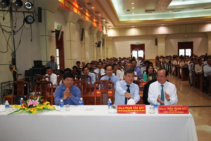 Đại biểu dự lễ