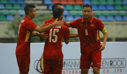Các cầu thủ U18 Việt Nam ăn mừng chiến thắng. (Nguồn: MFF)