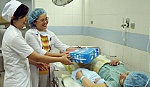 Đề xuất ba phương án điều chỉnh quy định mức sinh con