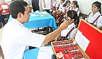 Mít tinh hưởng ứng Ngày Thị giác thế giới
