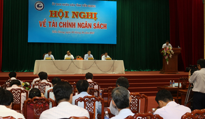 Hội nghị về tài chính ngân sách do UBND tỉnh tổ chức sáng ngày 3-10