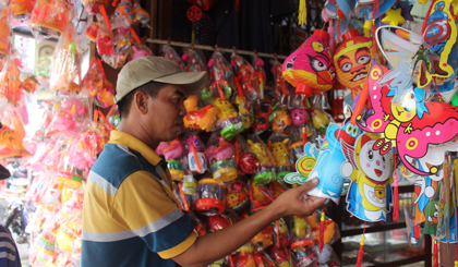 Thị trường đồ chơi Trung thu trầm lắng hơn năm trước.