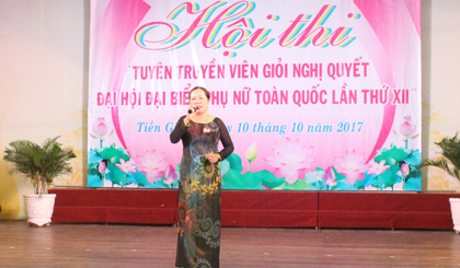 Thí sinh trình bày phần thi kỹ năng 